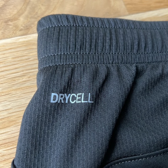 Authentic Manchester City Shorts size 13-14. Puma. Black. - Picture 6 of 7